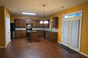 4613 Irish Red Ct, Union City, GA 30291 - Photo 3