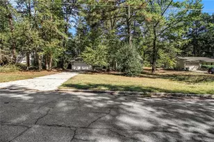 1748 Charmeth Rd, Lithonia, GA 30058 - Photo 21