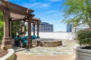 3324 Peachtree Rd NE, Atlanta, GA 30326 - Photo 31