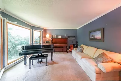 2402 Woodbridge Drive, Marietta, GA 30066 - Photo 7