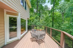 2402 Woodbridge Dr, Marietta, GA 30066 - Photo 9