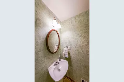 2402 Woodbridge Drive, Marietta, GA 30066 - Photo 17