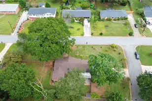 5524 Laurel Ln NW, Lilburn, GA 30047 - Photo 45