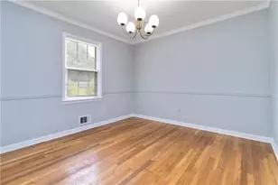 5524 Laurel Ln NW, Lilburn, GA 30047 - Photo 9