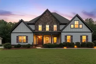 325 Ivy Ln, Senoia, GA 30276 - Photo 1