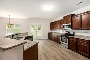 325 Ivy Ln, Senoia, GA 30276 - Photo 13