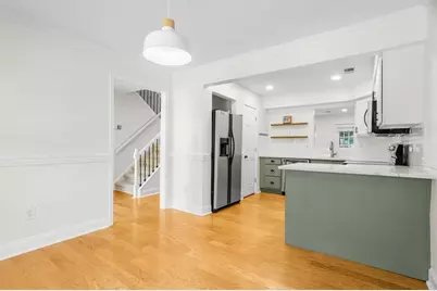 232 Peachtree Hollow Court, Sandy Springs, GA 30328 - Photo 9