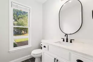 232 Peachtree Hollow Ct, Sandy Springs, GA 30328 - Photo 17