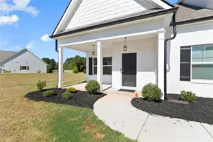 1117 Birchwood Dr, Griffin, GA 30224 - Photo 5