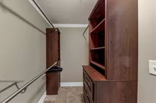 24315 Plantation Dr NE, Atlanta, GA 30324 - Photo 25