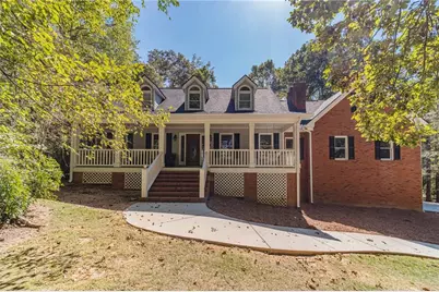4745 Matthews Park Drive, Snellville, GA 30039 - Photo 1