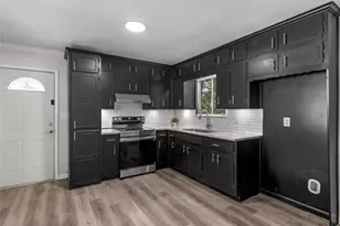 6637 Bedford Rd, Rex, GA 30273 - Photo 11