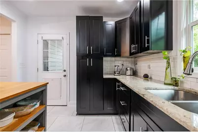 1760 Rogers Avenue SW, Atlanta, GA 30310 - Photo 17