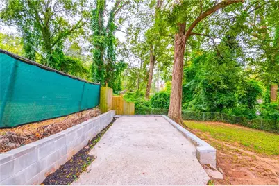 1760 Rogers Avenue SW, Atlanta, GA 30310 - Photo 55