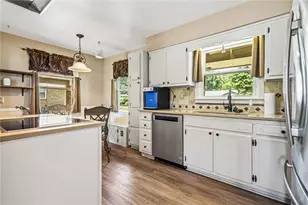 824 Hickory Ridge Rd SW, Lilburn, GA 30047 - Photo 11