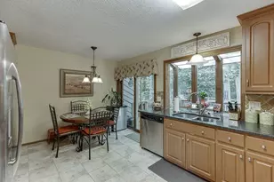 1042 Cedar Forest Ct, Stone Mountain, GA 30083 - Photo 13