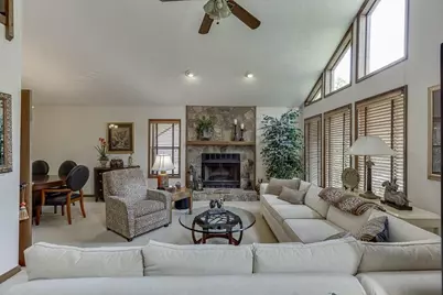 1042 Cedar Forest Court, Stone Mountain, GA 30083 - Photo 5