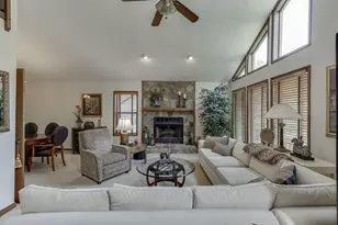 1042 Cedar Forest Ct, Stone Mountain, GA 30083 - Photo 5