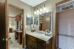 1042 Cedar Forest Ct, Stone Mountain, GA 30083 - Photo 23