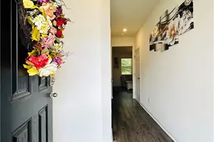 404 Shasta Ct, Hoschton, GA 30548 - Photo 7