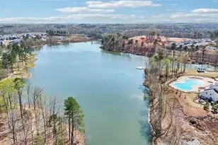 404 Shasta Ct, Hoschton, GA 30548 - Photo 3