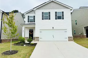 404 Shasta Ct, Hoschton, GA 30548 - Photo 1