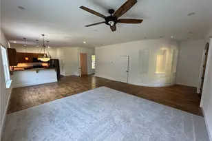 5110 Hurt Bridge Dr, Cumming, GA 30028 - Photo 13