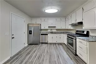 136 Poole Bridge Dr, Hiram, GA 30141 - Photo 5