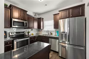 3406 Pennington Dr, Lithonia, GA 30038 - Photo 9