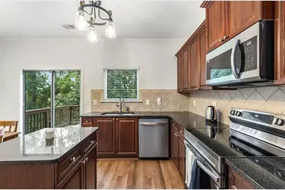 1153 Liberty Parkway NW, Atlanta, GA 30318 - Photo 15