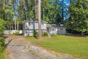 641 Favorwood Dr SW, Marietta, GA 30060 - Photo 3