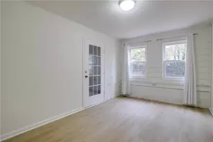 304 Lexington Dr, Lawrenceville, GA 30046 - Photo 13