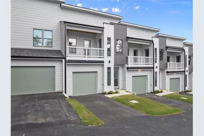 372 Forrest Avenue, Gainesville, GA 30501 - Photo 3