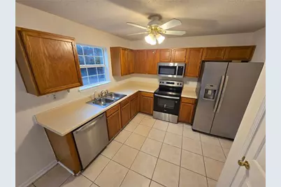 834 Kendall Park Drive, Winder, GA 30680 - Photo 9