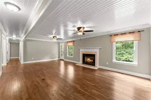 3464 Maynard Cir, Gainesville, GA 30506 - Photo 9