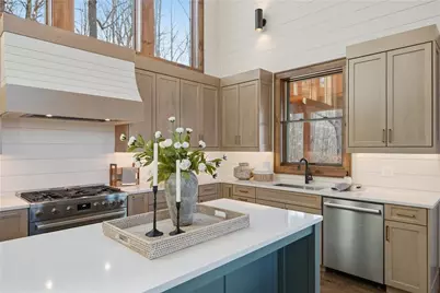 4474 Twiggs Road, Young Harris, GA 30582 - Photo 13