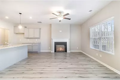 7662 Gray Pointe Drive, Lithonia, GA 30058 - Photo 9