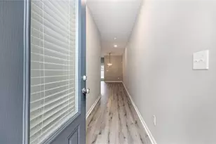 7662 Gray Pointe Dr, Lithonia, GA 30058 - Photo 7