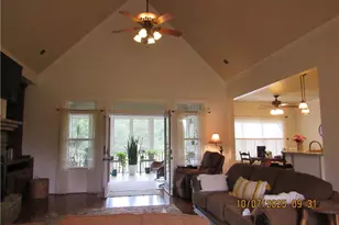 815 Spring View Ct, Covington, GA 30014 - Photo 15