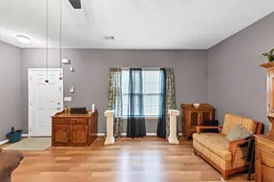 6888 Mountain Cir, Riverdale, GA 30274 - Photo 5