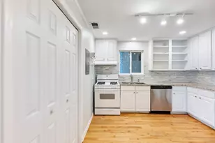 346 Carpenter Dr, Atlanta, GA 30328 - Photo 11