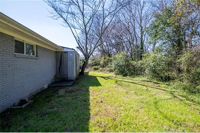 1393 Vesta Avenue, Atlanta, GA 30344 - Photo 49