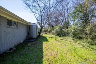 1393 Vesta Ave, Atlanta, GA 30344 - Photo 49