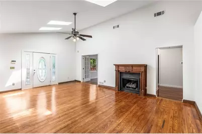 1070 Colquitt Avenue NE, Atlanta, GA 30307 - Photo 5