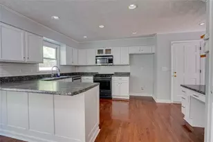 1721 Bruckner Ct, Snellville, GA 30078 - Photo 5