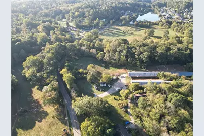 4592 Waters Road, Woodstock, GA 30188 - Photo 5