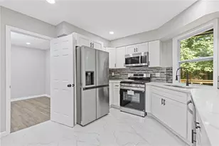 691 Paden Mill Trail, Lawrenceville, GA 30044 - Photo 9