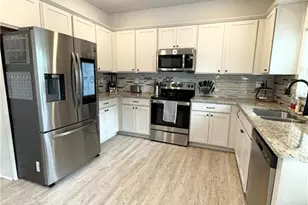 4174 Lyons Walk, Ellenwood, GA 30294 - Photo 5