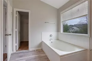 864 Oakhill Ct, Stone Mountain, GA 30088 - Photo 15