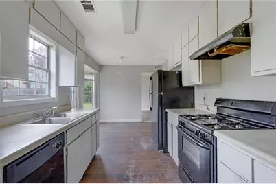 864 Oakhill Court, Stone Mountain, GA 30088 - Photo 9